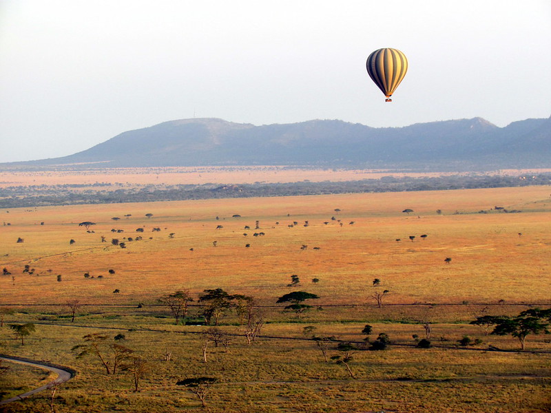 tanzania balloon safari